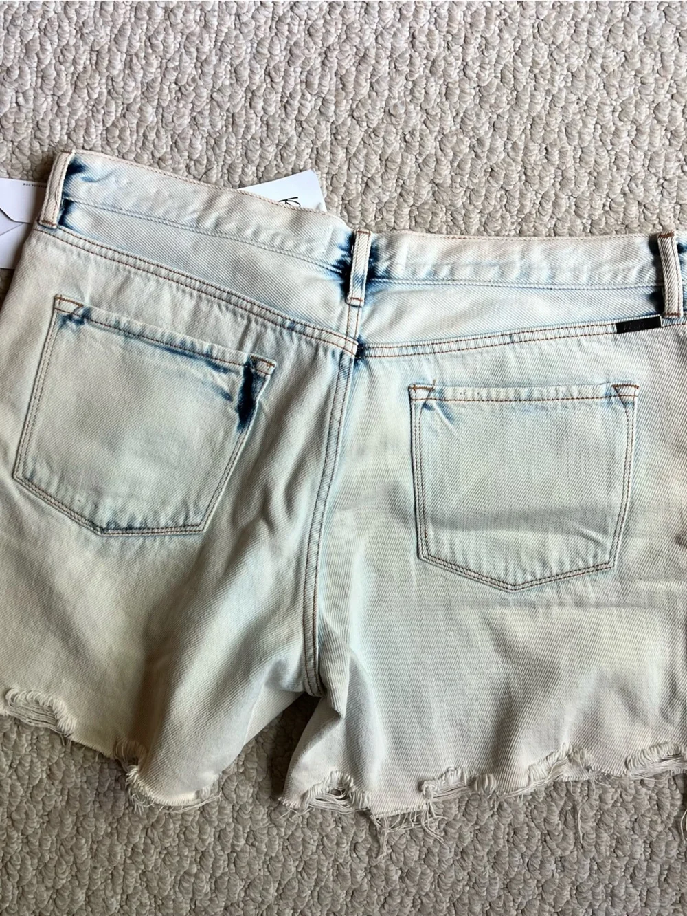 KanCan - Washed Cream Distressed Women’s Denim Shorts- sz31